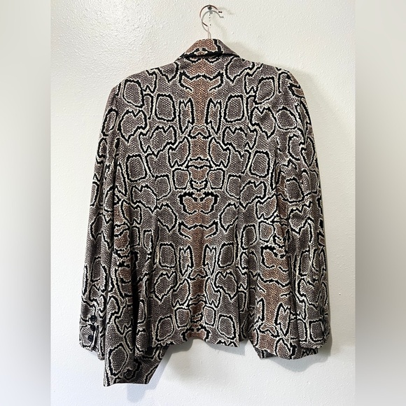 Cabi Python Snake Double Breasted Blazer - Size 12 - Picture 13 of 13